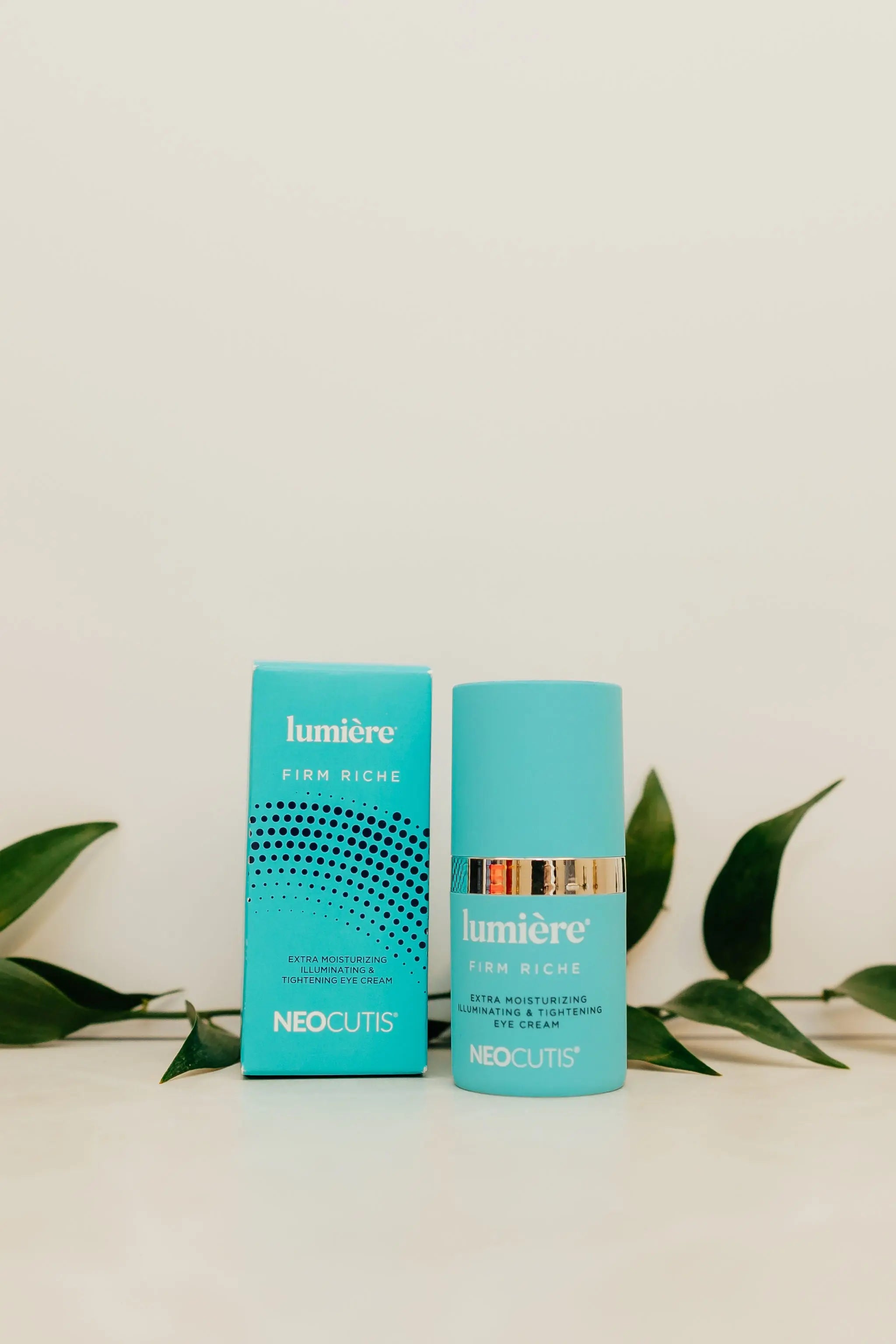 Lumiere Firm Riche Neocutis