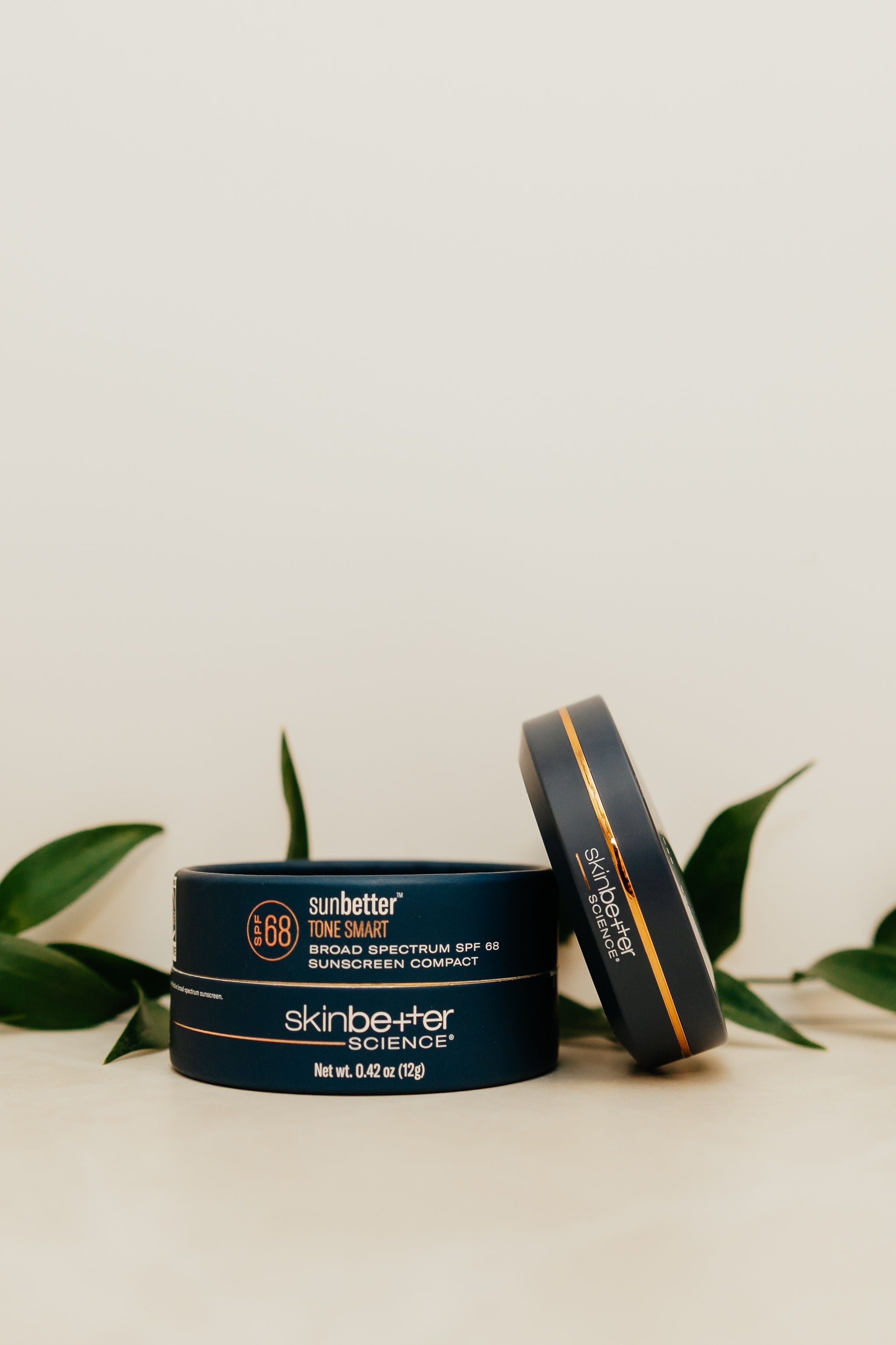 Sunbetter Tone Smart SPF Compact SkinBetter Science